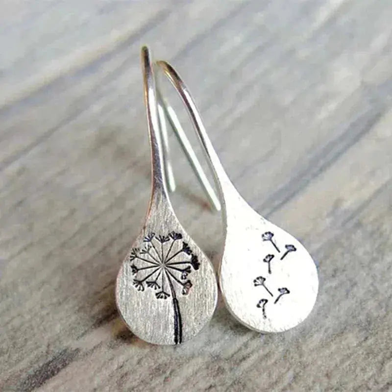 Earrings from Dandelion in Silver