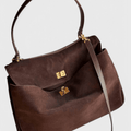 Cecilie – Gold Lock Bag – image 3