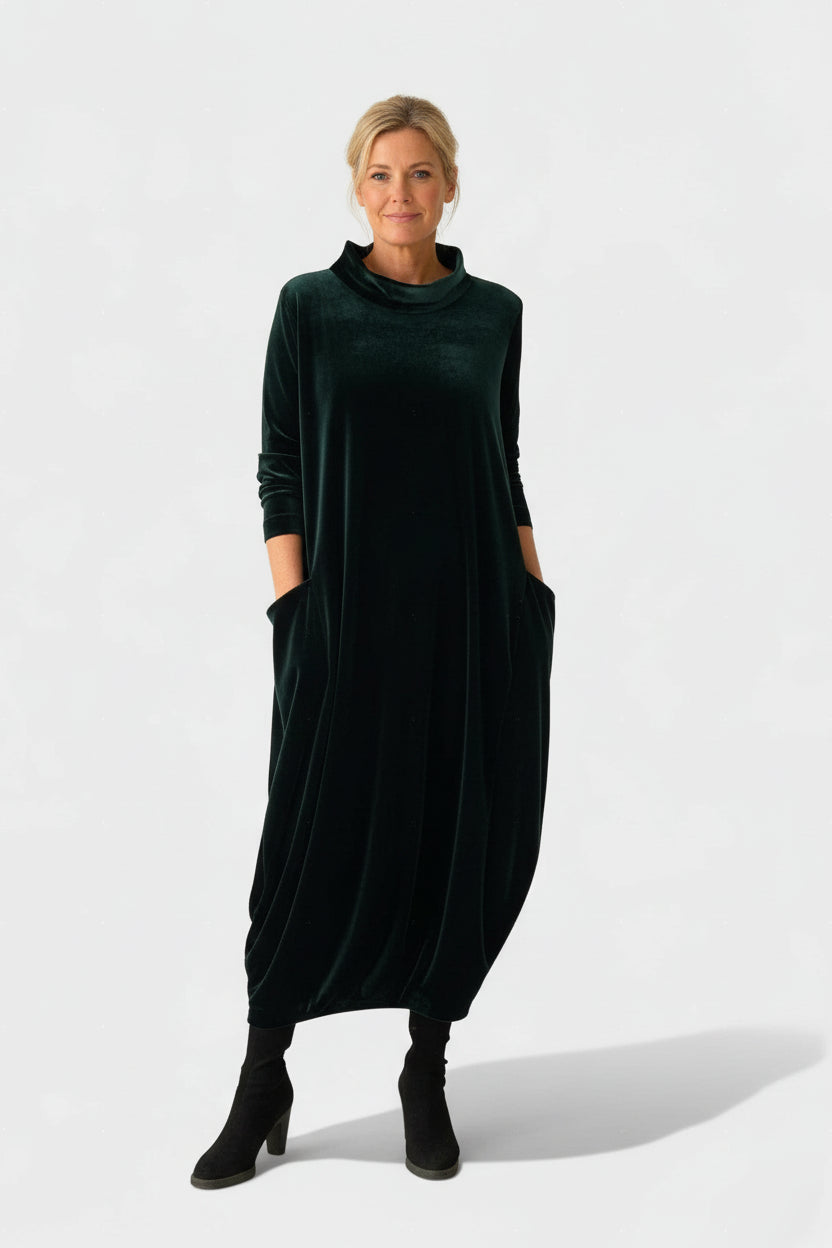 Saskia – Elegant velvet dress with pockets – Green / S